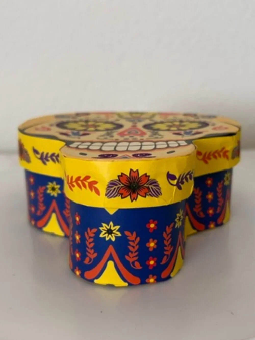 Dia de los Muertos Cardboard Skull Box NEW